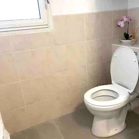 Apartment A Saint-raphael Avec Terrasse